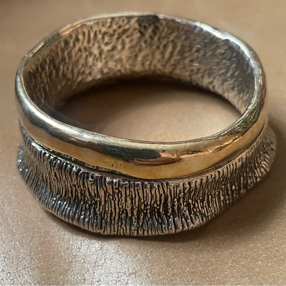 Signed vintage Lebitski 925 Sterling silver textured bangle cuff bracelet wave - Picture 4 of 10